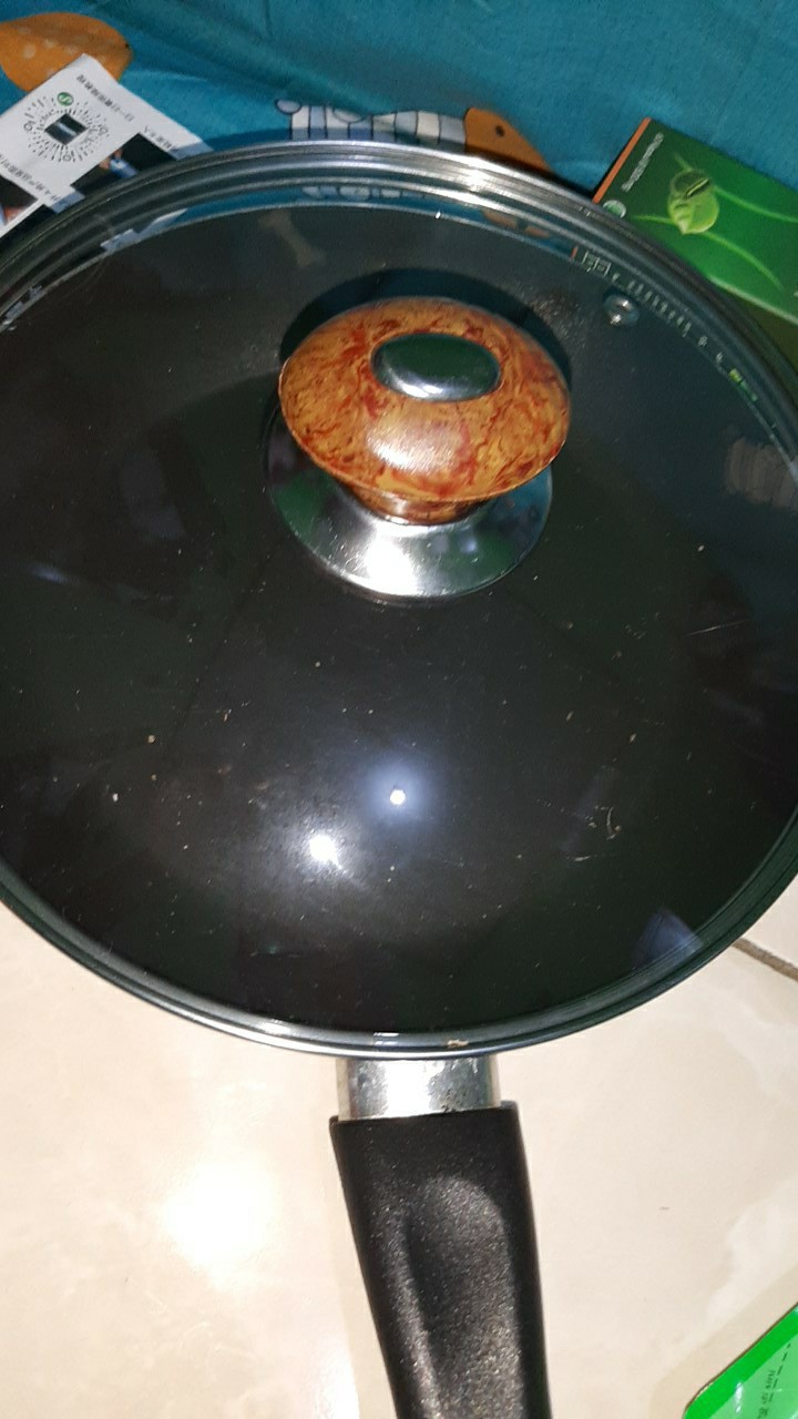 Tutup Panci Kaca Dengan Kaki, Diameter Kaki/id = +/- 23.8 Cm (24 Cm) + Knop Oval Motif Kayu