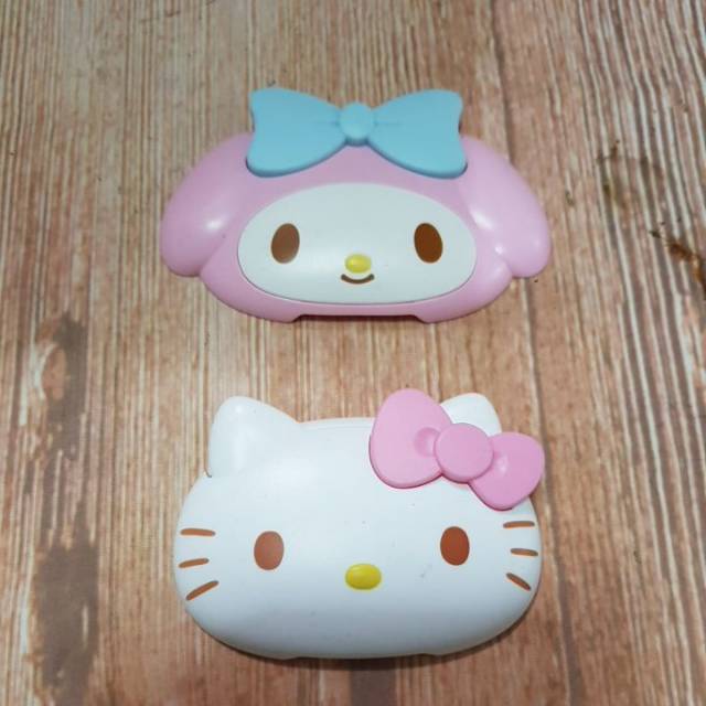 Tutup Tissue Basah Sanrio Japan