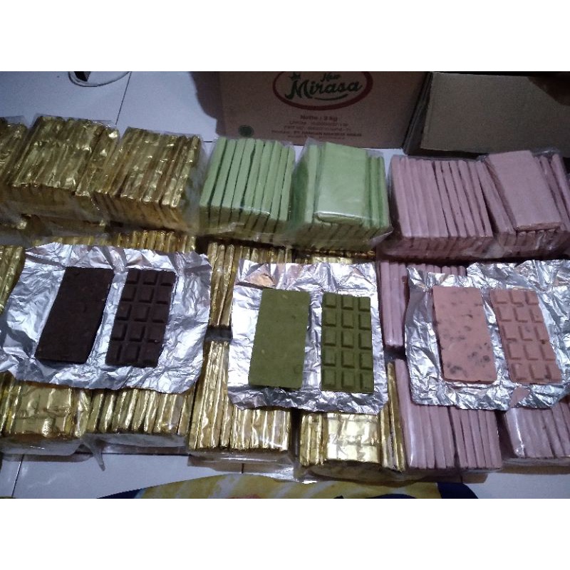 

coklat blok minibar premium/batangan/ kiloan /coklat viral rasa vanila/ rasa greentea/ berry yoghur isi mede