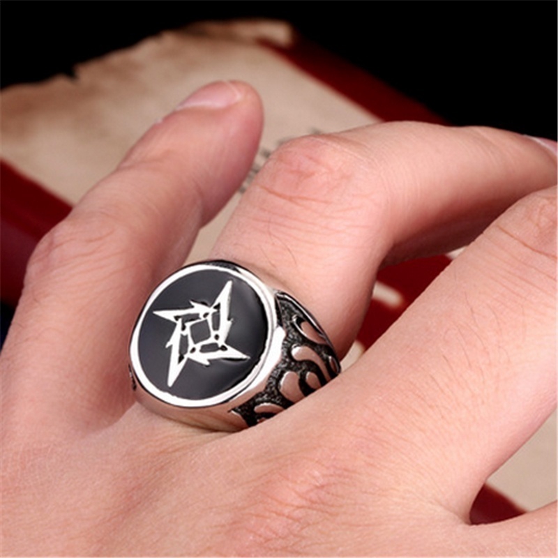 Cincin Desain Bintang Ninja Metallica Warna Silver Untuk Pria