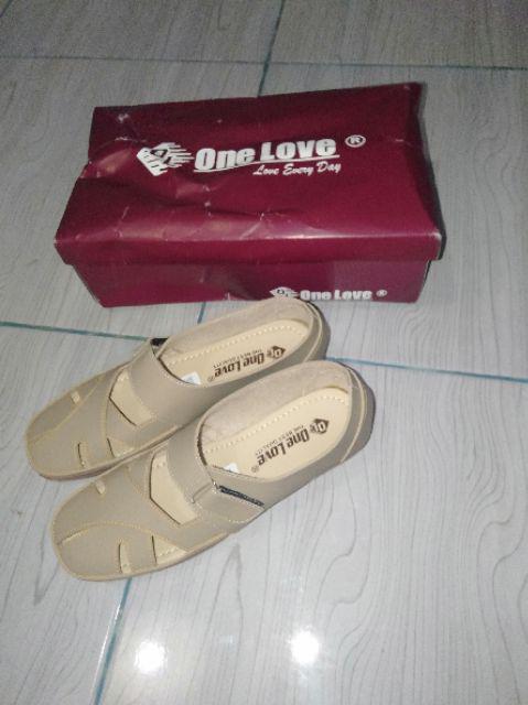 Sepatu Unik Paling Laris Nyaman Dan Ramah Di Kantong Best Seller