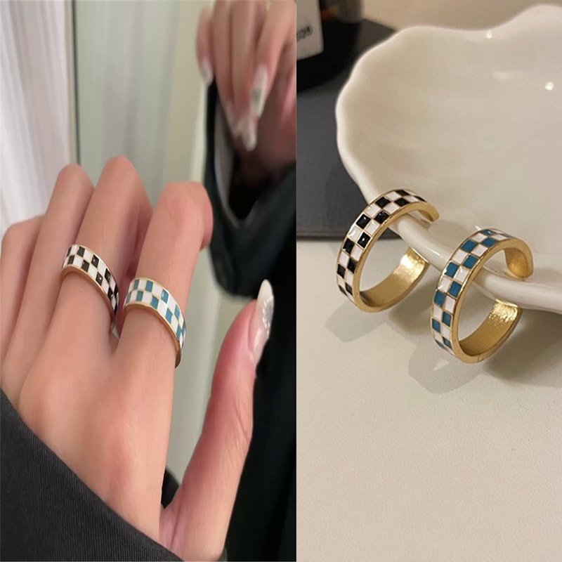 1pc Cincin Model Terbuka Adjustable Desain Papan Catur Hitam Putih Gaya Korea Untuk Wanita