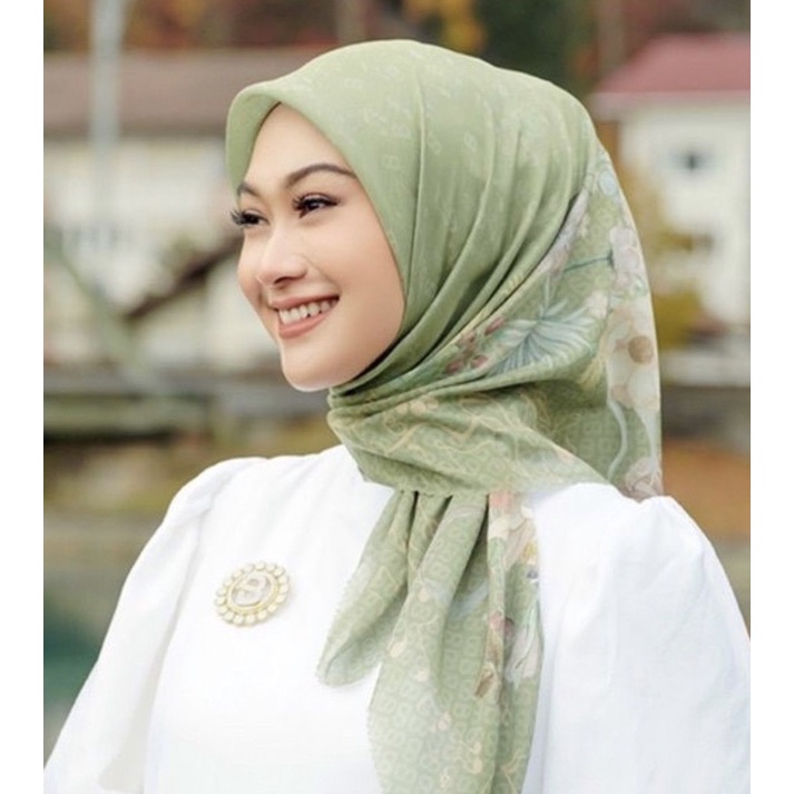 BUTTONSCARVES THE NADA SERIES RE & SI VOAL SQUARE