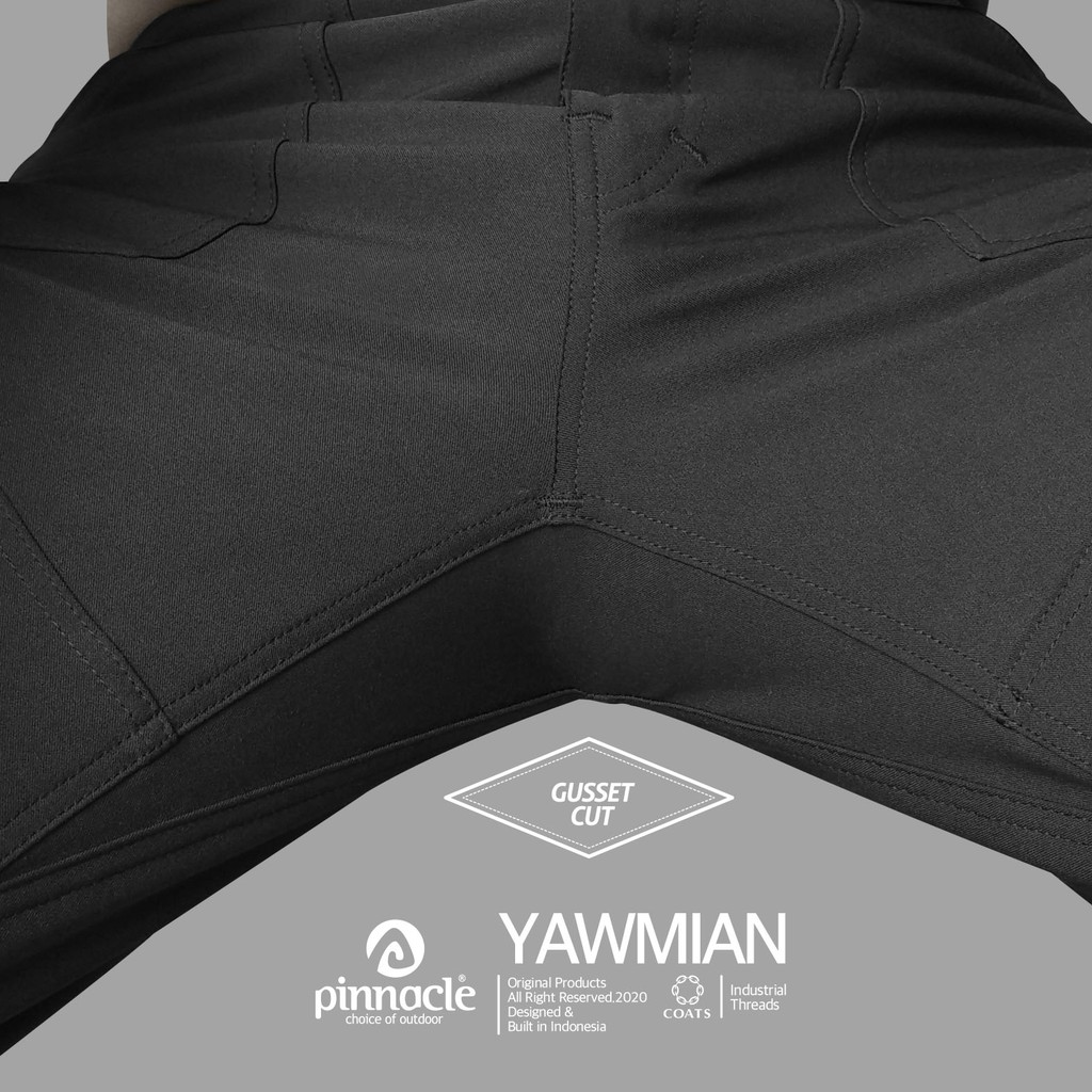 Pinnacle Yawmian Short - Black