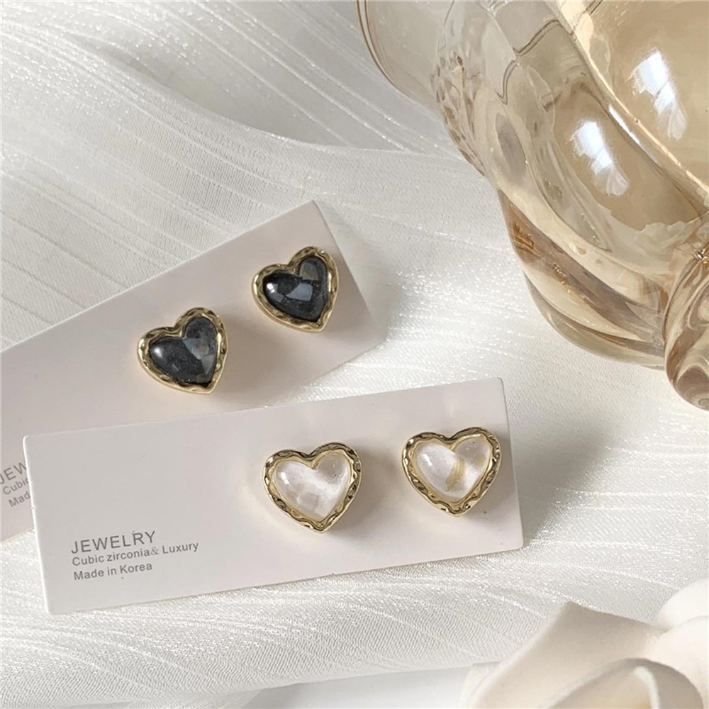 Needway  Wedding Peach Heart Jewelry Quicksand Small stud Earrings Party Transparent Gold Metal Black White Phnom Penh/Multicolor