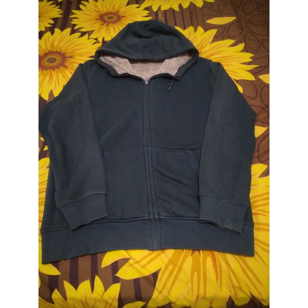 zip hoodie Uniqlo sherpa hijau