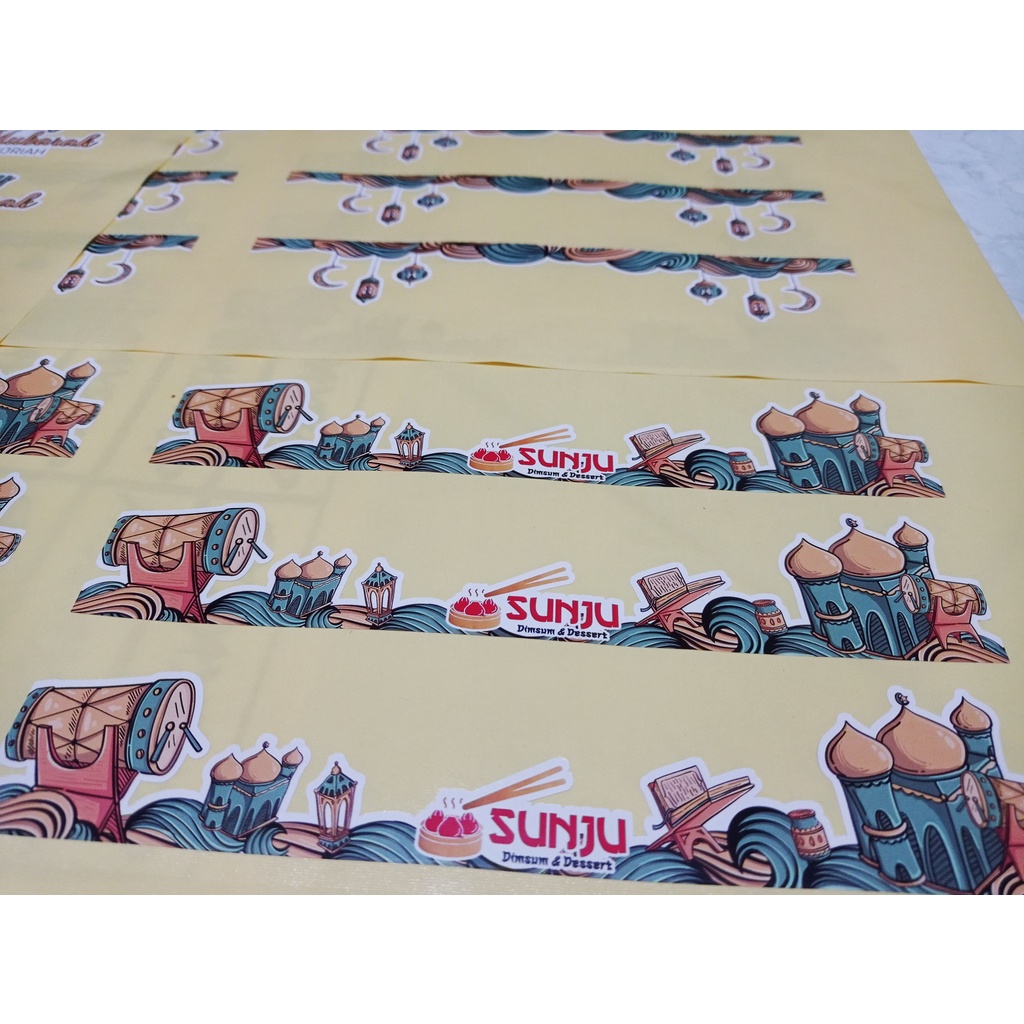 

Stiker Label/Logo/Brand Cutting ukuran A3+ (FREE DESIGN)