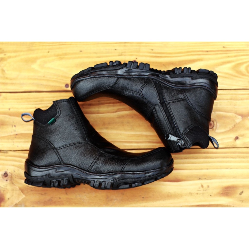 FATIMAHSHOES Sepatu Safety Boot Kulit Pria Ujung Besi Kerja Proyek Kulit Sapi Hitam