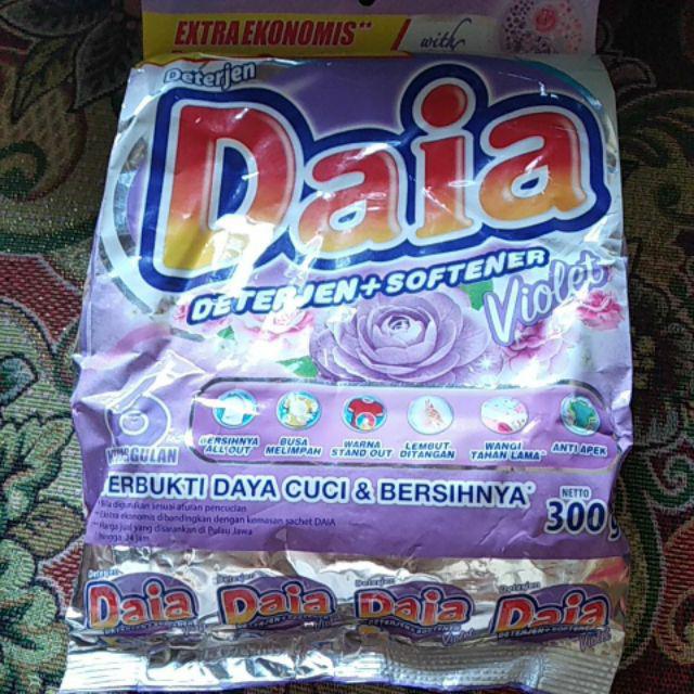 Daia Deterjen+softener Violet 300 Gram