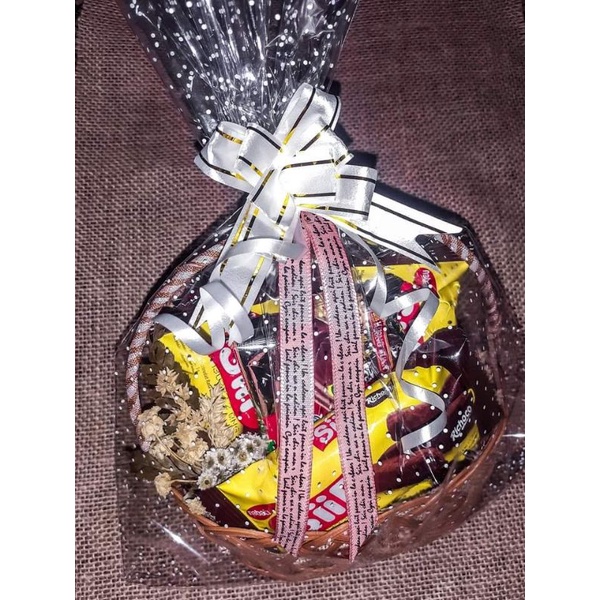 

Humpers atau kado snack untuk ultah, anniversary, wisuda dan hari bahagian lainnya .