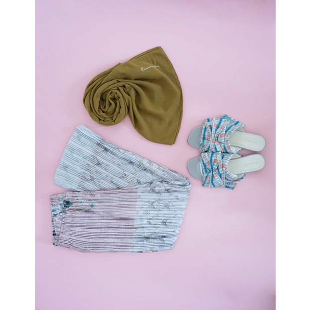 joanna pleated pants Ria miranda s/m