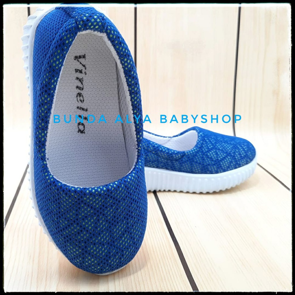 Sepatu Anak Perempuan Usia 1 Tahunan Slip ON Kanvas BIRU - Sepatu Anak Cewek Size 22 Alas Karet Anti Licin