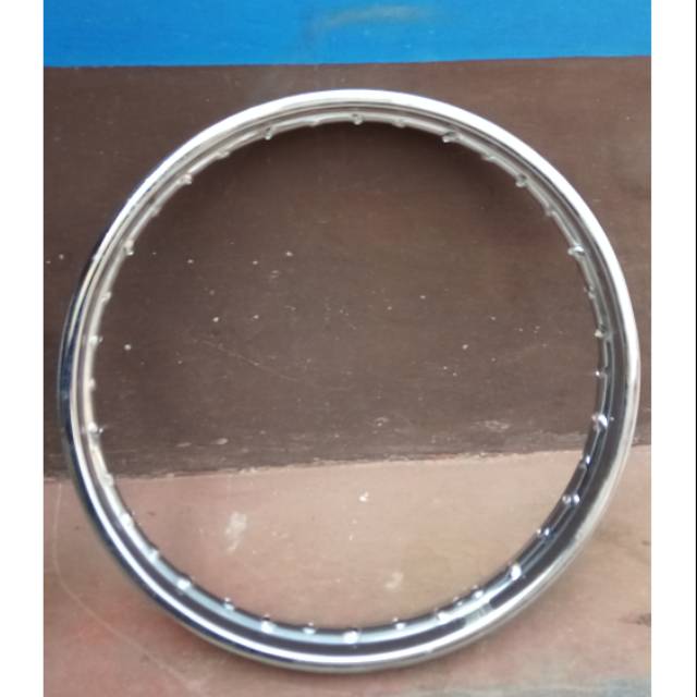 Velg motor belakang bebek Supra revo Smash dll