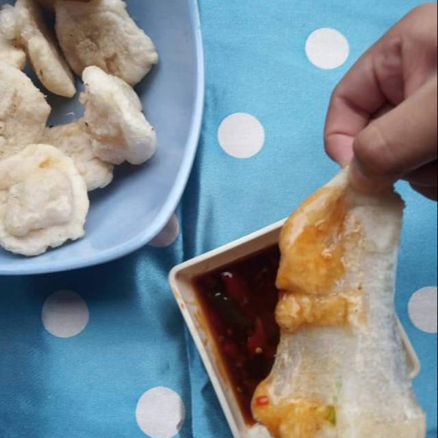 

Cireng rujak jajanan khas bandung