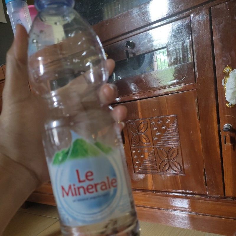 botol bekas le mineral