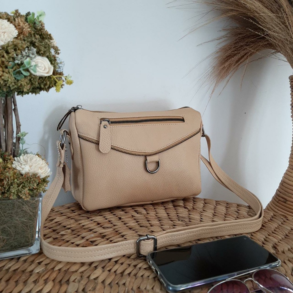 Tas Selempang Wanita Motip Kulit Jeruk Yang Empuk Tersedia 3 Warna Dimensi 24 x 18 x 8 Cm