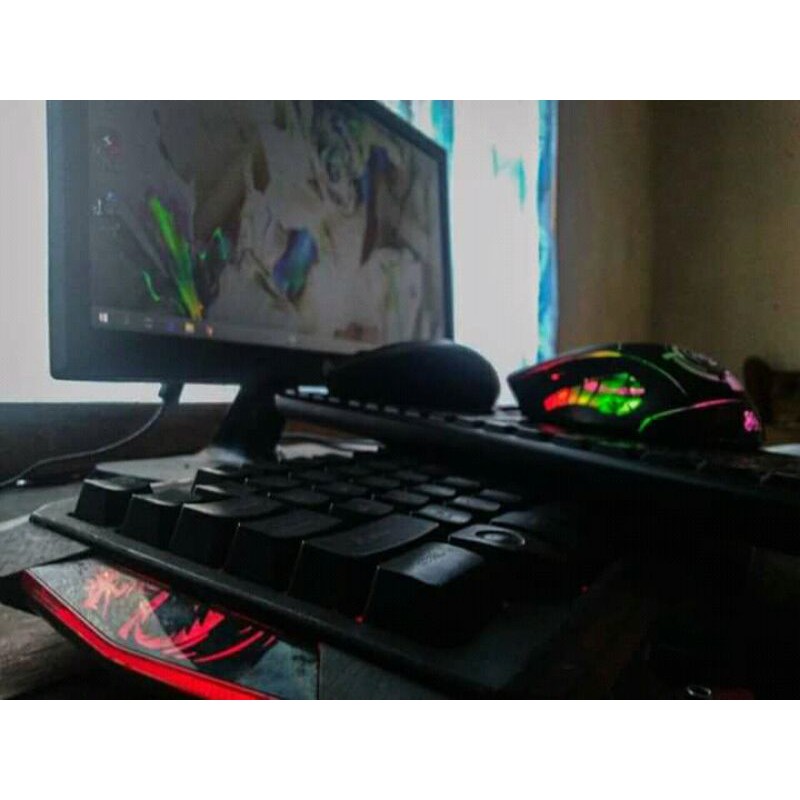 KOMPUTER/PC GAMING MURAH SECOND (BEKAS) + KEYBOARD GAMING