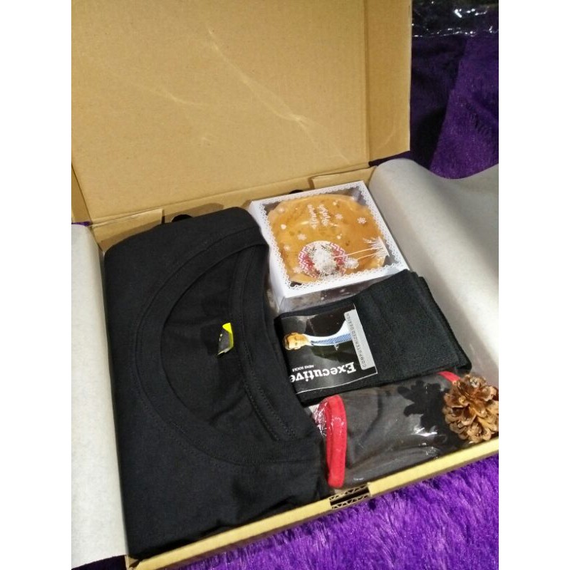 

Hampers/Kado ulang tahun pria/Hadiah wisuda/Kado anniversary/Hadiah pernikahan laki-laki/GiftBox