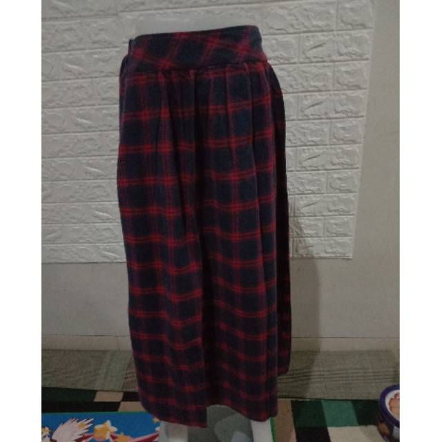Preloved rok kotak2
