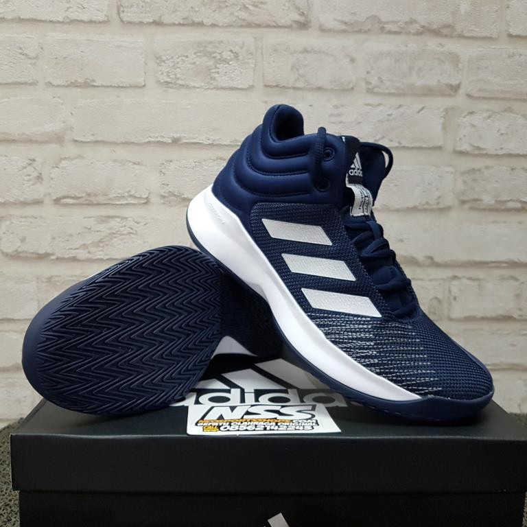 sepatu basket adidas original