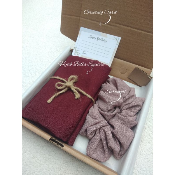 

Hampers Kado Wisuda/Ulang Tahun/Pernikahan (Hampers Hijab Termurah)