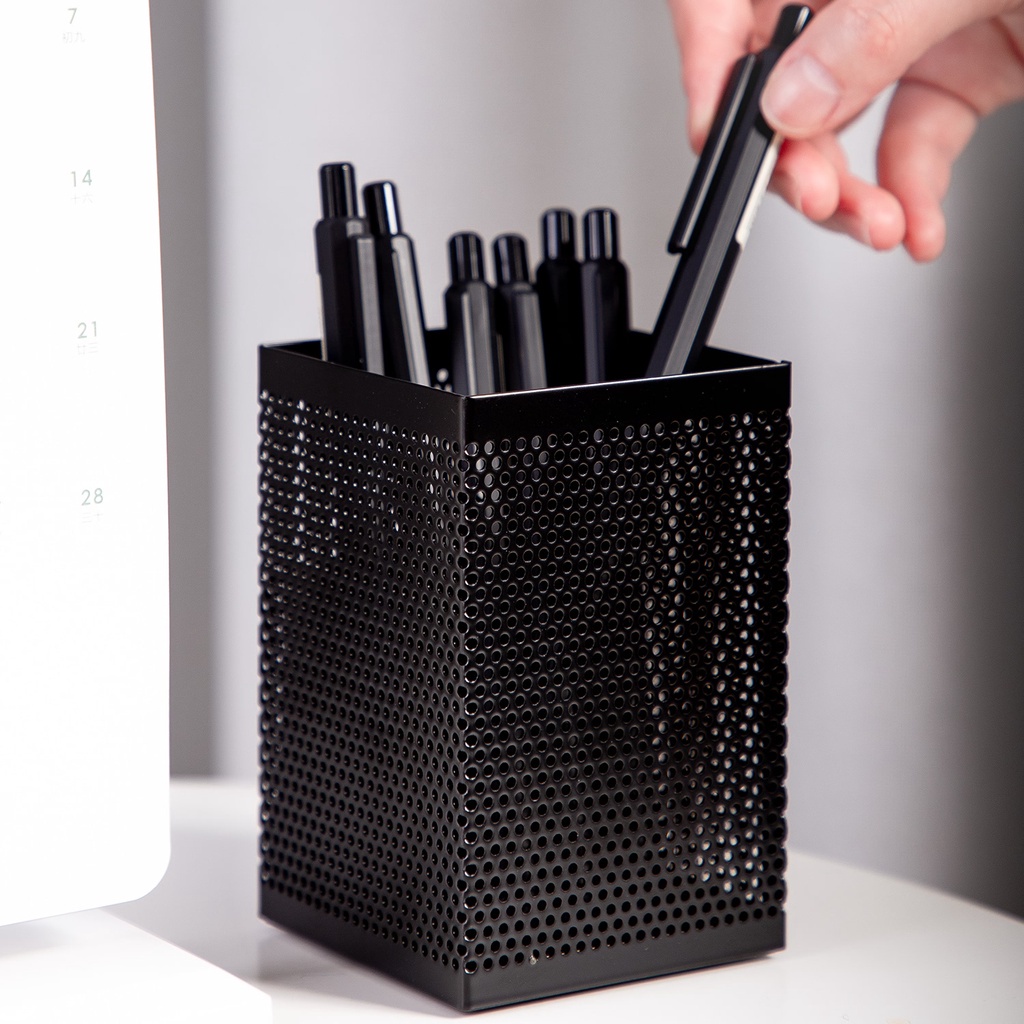 

Tempat Alat Tulis Deli Jaring Kotak - E908 - JustDeli