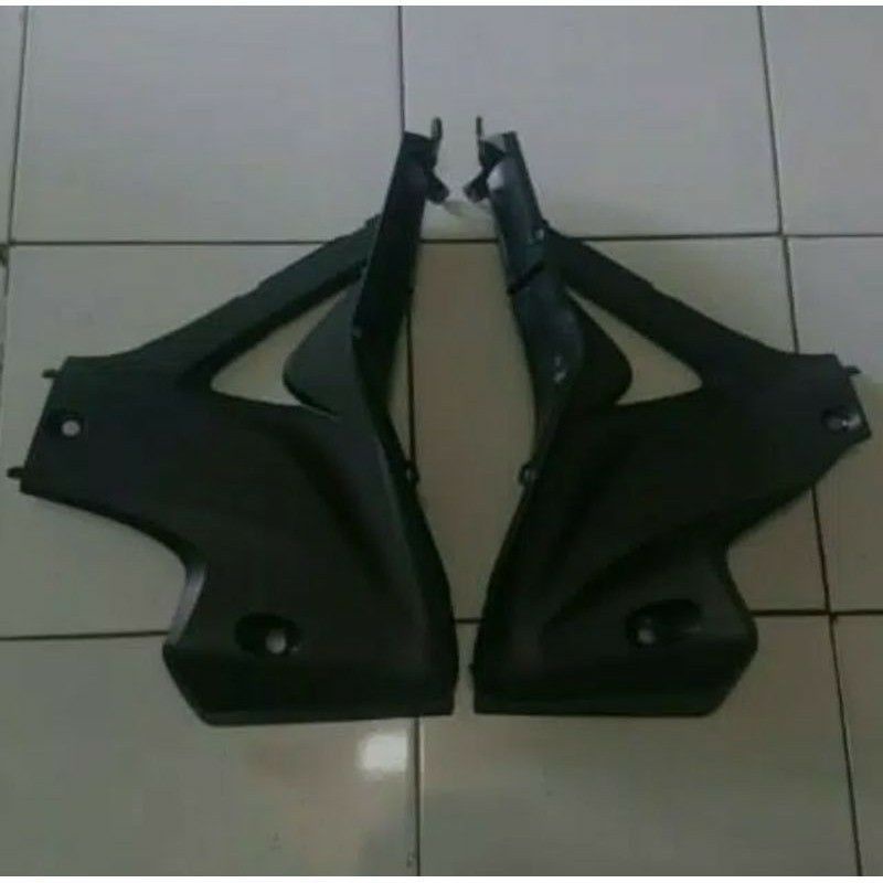 sayap body bawah Revo fit 2010-2012