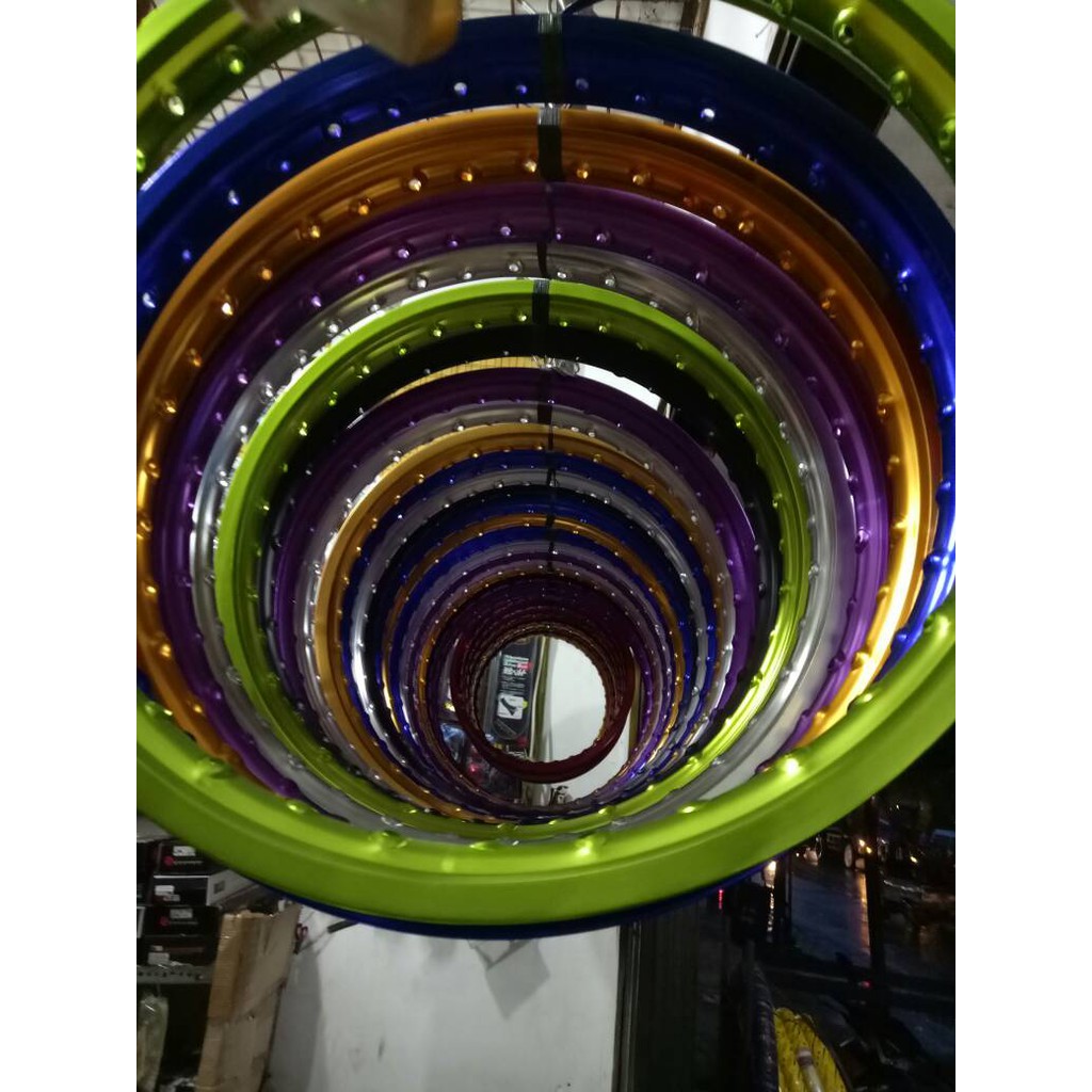 #9912 velg rossi lebar 140 ring 17 1 set depan belakang