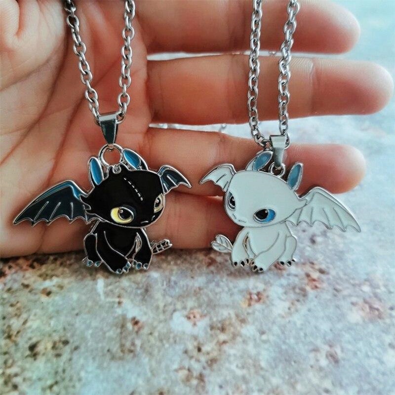 COD❤1 Pasang Baru Lucu Kartun Magnetik Pasangan Kalung Hitam Dan Putih Kecil Naga Terbang Klavikula Rantai Liontin Tri