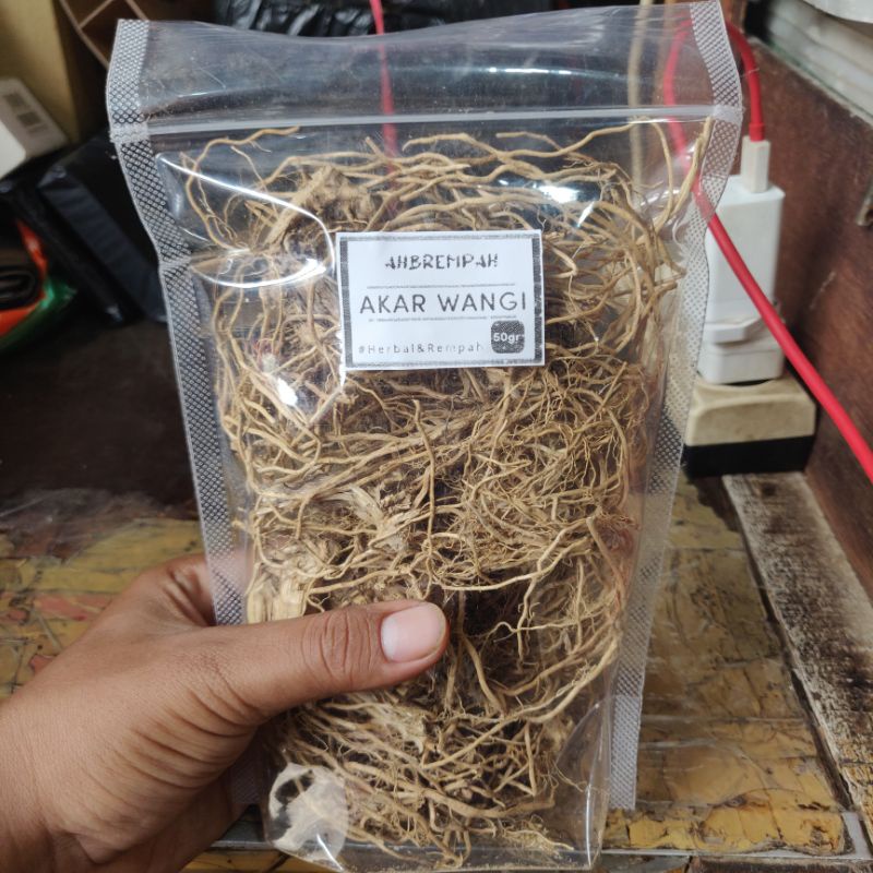 

Akar wangi kering bersih 50gr