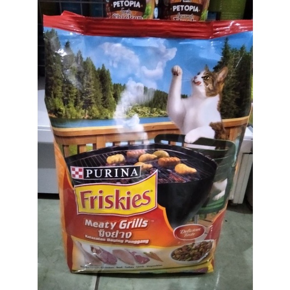 Friskies Meaty Grills 1,1kg Makanan kucing Friskies