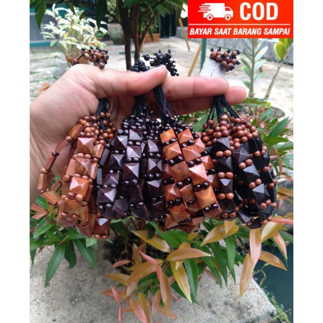 Gelang kaokah motif piramid kotak