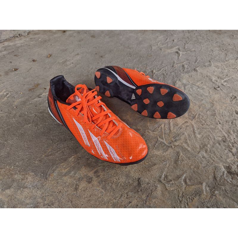 sepatu bola bekas adidas f10