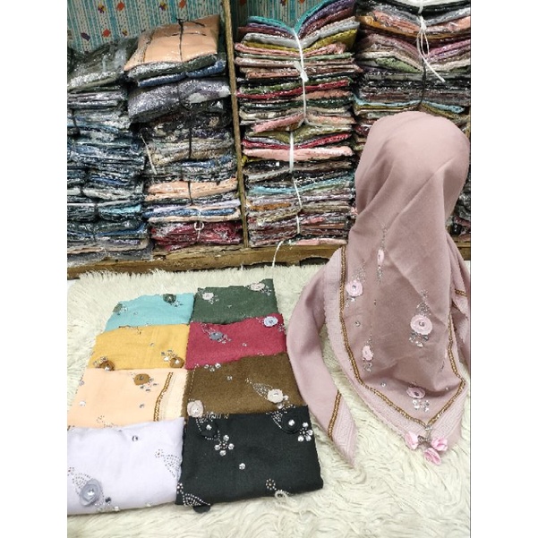 fiolla bunga tabur payet