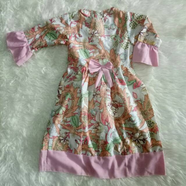 Gamis anak karakter/busana muslim/busana muslim motif/grosir baju bandung/best seller