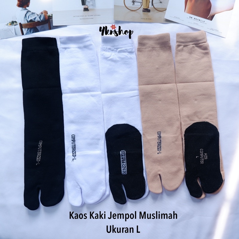 Kaos Kaki Jempol Wanita Muslimah