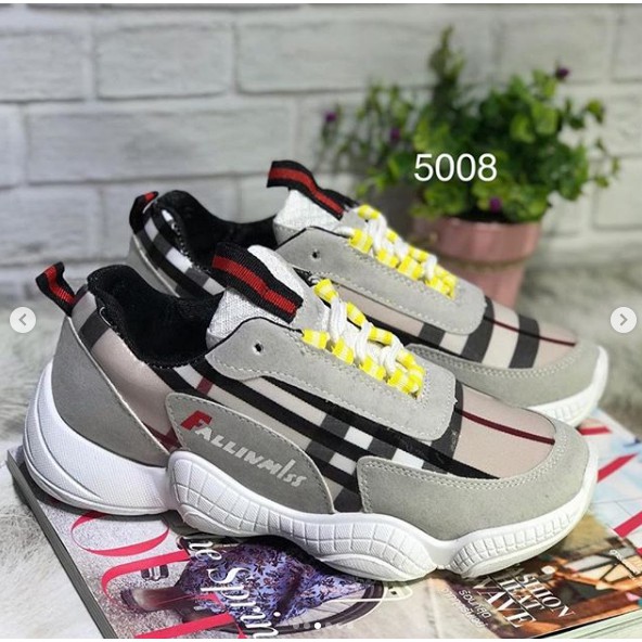 Sepatu Sneakers 5008