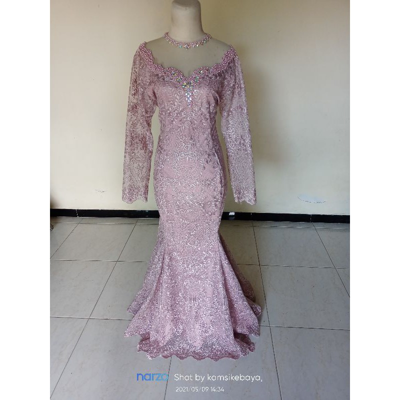 kebaya duyung