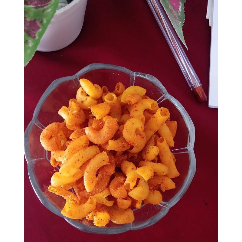 

Makaroni Pedas // Camilan Pedas Madiun