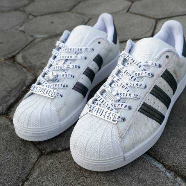 Adidas Superstar Queen