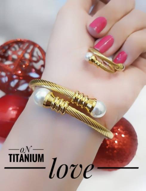 Titanium.set perhiasan 1419k