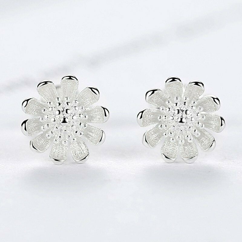 Anting Tusuk Bentuk Bunga Matahari Bahan 925 Silver Untuk Wanita