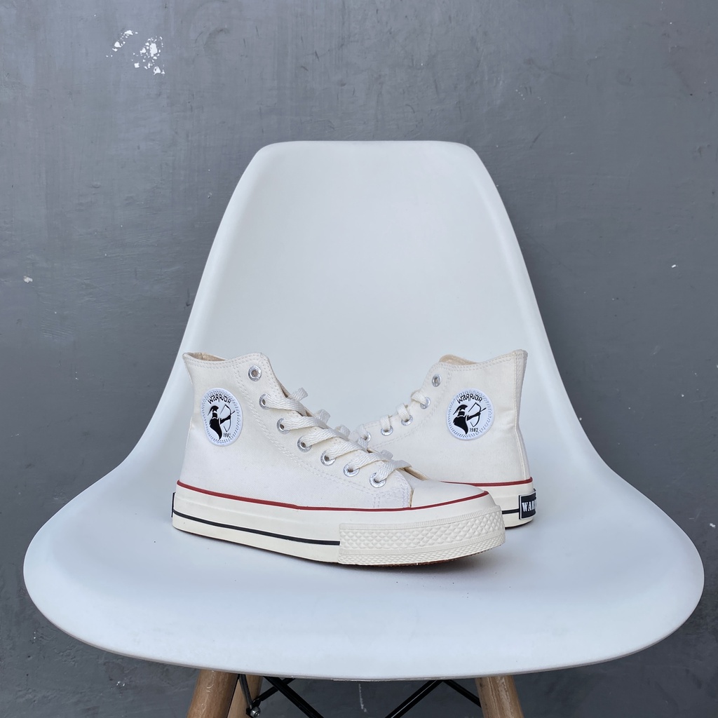 Sepatu Sneakers Warrior Hermes White High