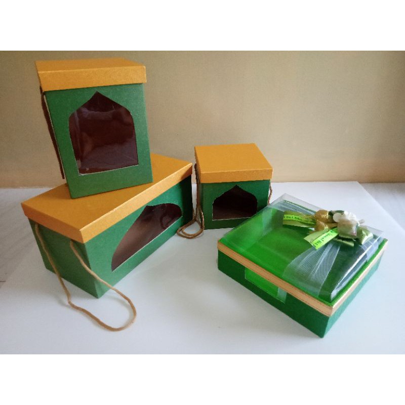 

Dus Parcel/ Box kuker lebaran/ Box kue