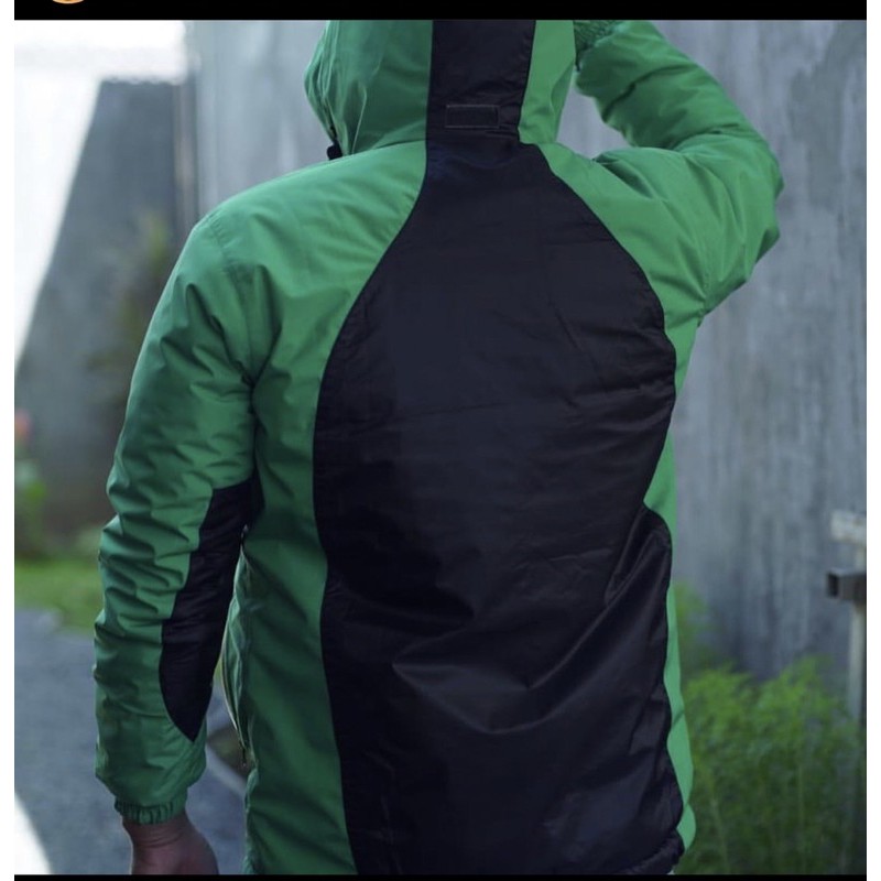 jaket waterproof raung bisa dipakai bolak balik