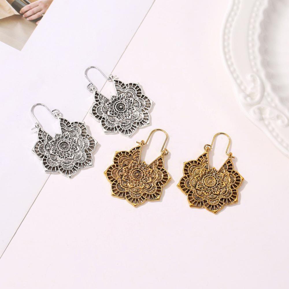 Timekey Anting Tusuk Gantung Desain Ukiran Bunga Hollow Gaya Retrobohemian Untuk Wanita A1K4