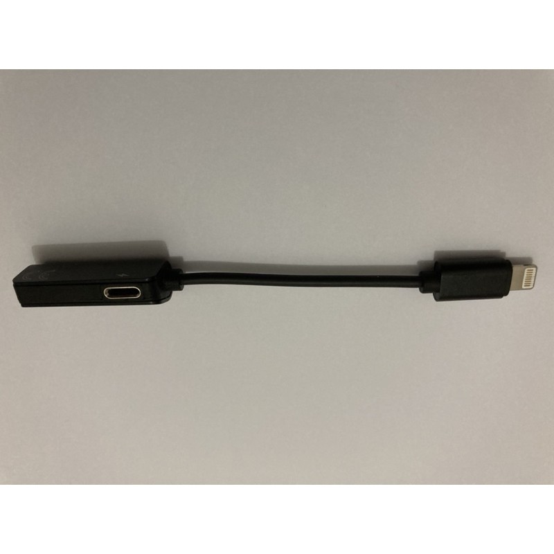 Baseus L32 IP Male menjadi 3,5mm + IP Female Charger (preloved converter/splitter iphone)