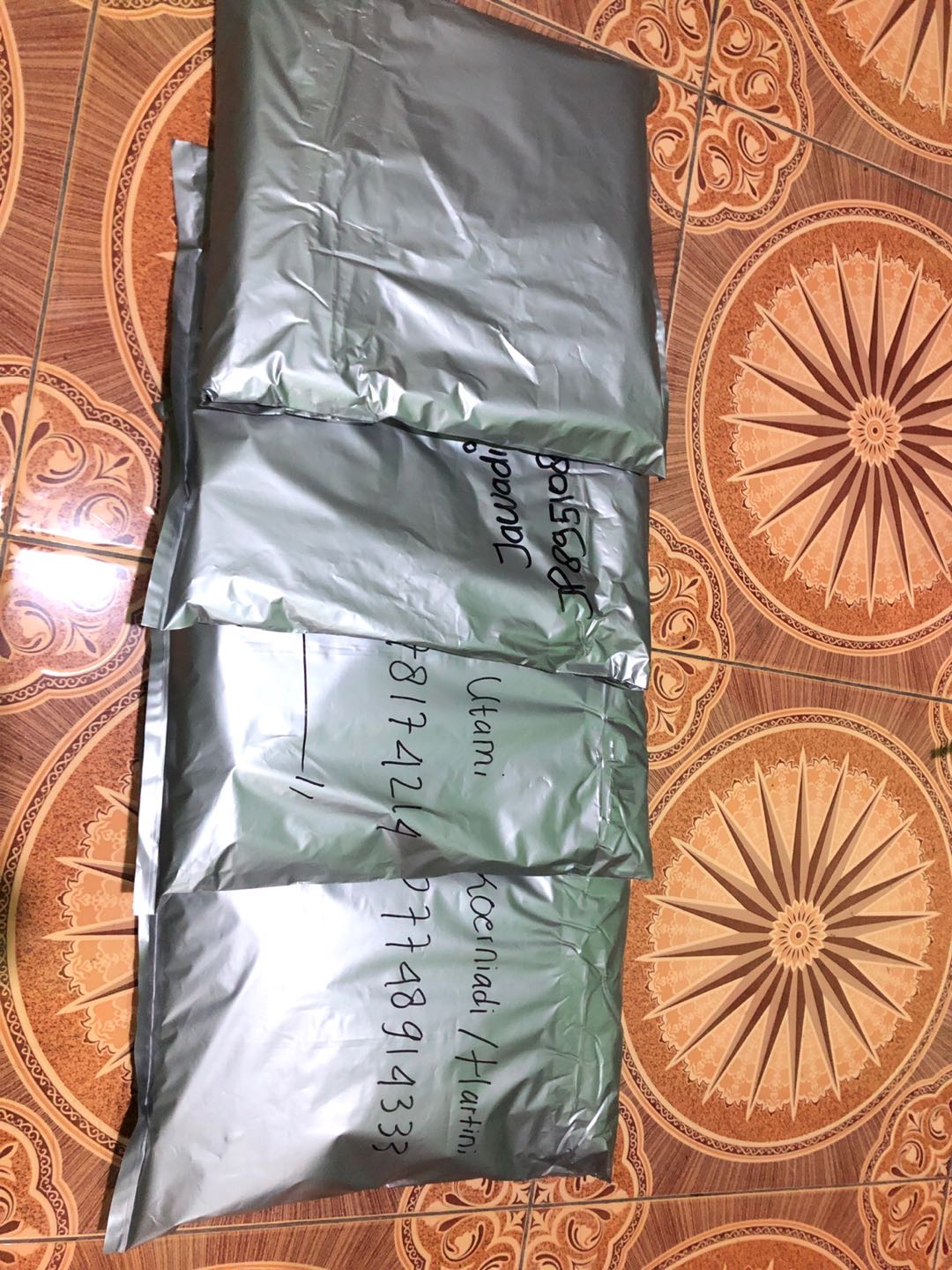 Gurdo Ijo Kemeja Batik Solo Lengan Panjang Full Furing