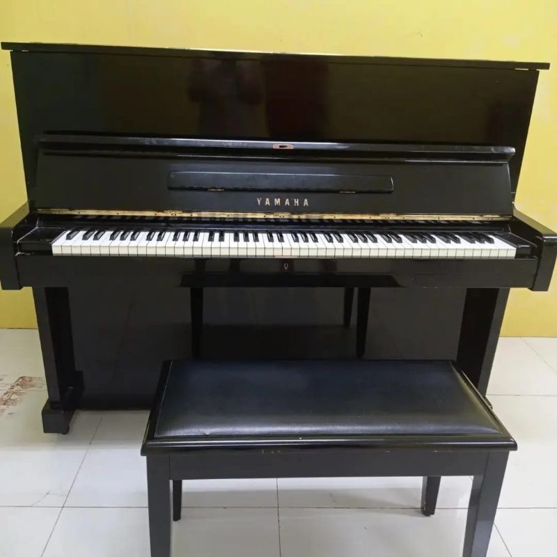 Piano Yamaha U1M