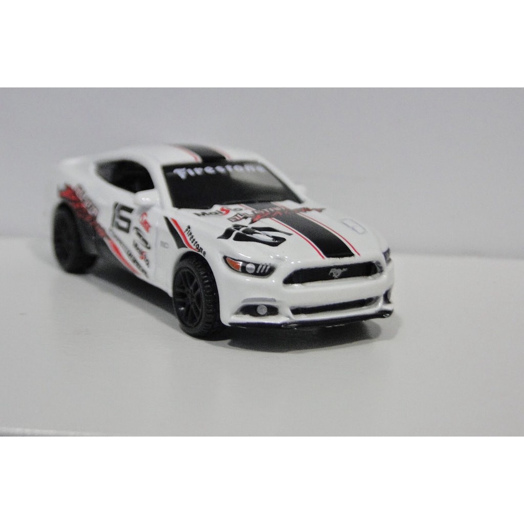 Maisto Custom Shop 2015 Ford Mustang GT